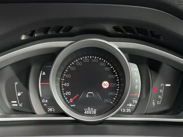 ボルボ Ｖ４０ D4 モメンタム 三重県 2016(平28)年 4.7万km デニムブルーメタリック ワンオーナー/ＡＣＣ/衝突軽減/シティセーフ/ＢＬＩＳ/純正ナビ/バックカメラ/フルセグＴＶ/Ｂｌｕｅｔｏｏｔｈ/パワーシート/シートメモリー機能/社外ドライブレコーダー /ETC車載器 /純正17インチアルミホイール