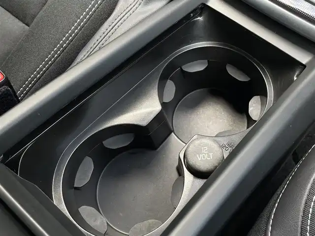 ボルボ Ｖ４０ D4 モメンタム 三重県 2016(平28)年 4.7万km デニムブルーメタリック ワンオーナー/ＡＣＣ/衝突軽減/シティセーフ/ＢＬＩＳ/純正ナビ/バックカメラ/フルセグＴＶ/Ｂｌｕｅｔｏｏｔｈ/パワーシート/シートメモリー機能/社外ドライブレコーダー /ETC車載器 /純正17インチアルミホイール