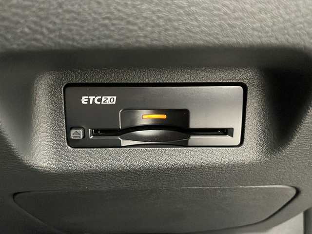 日産 エクストレイル X e－4ORCE エクストリーマーX 道央・札幌 2023(令5)年 1.5万km ブリリアントホワイトパール 純正前後ドライブレコーダー/・デジタルインナーミラー/・パワーバックドア/・カプロンシート/・前席シートヒーター/・運転席シートメモリ/・ステアリングスイッチ/・ステアリングヒーター/・全方位カメラ/・ビルトインETC2.0/・LEDヘッドライト/・オートライト/・フロントフォグランプ/・電動格納ミラー/・ウィンカーミラー/・ドアミラーヒーター/・電動ホールド/・オートホールド/・純正18インチAW装着/・社外フロアマット/・プッシュスタート/・スマートキー