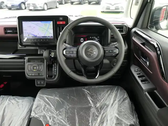 スズキ スペーシア カスタム HYBRID XS 千葉県 2025(令7)年 0.1万km未満 ピュアホワイトパール/ブラック2トーン カスタム HV XS　全方位モニター付きメモリ-ナビゲーション・スズキコネクト対応通信機装着車(195800円)/スズキセーフティサポート/レーダークルーズコントロール/アイドリングストップ/ヘッドアップディスプレイ/両側パワースライドドア/純正メモリーナビ/地デジTV/【Bluetooth接続】/360°ビュー・モニター/ステアリングヒーター/ステアリングスイッチ/革巻きステアリング/ハーフレザーシート/前席シートヒーター/LEDヘッドライト/フォグライト/ウインカーミラー/コーナーセンサー/純正15インチアルミホイル/携帯リモコン
