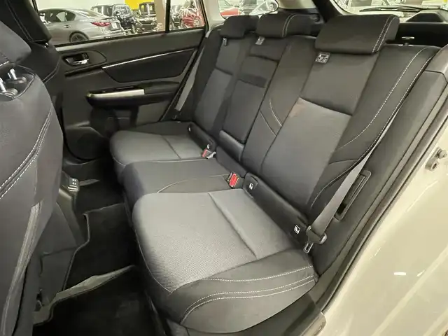 スバル レヴォーグ 2．0GT アイサイト Vスポーツ 群馬県 2020(令2)年 0.2万km クリスタルホワイトP アイサイトコアテクノロジー/・ツーリングアシスト/・プリクラッシュブレーキ/・AT誤発進抑制制御/・後退時ブレーキアシスト/・全車速追従機能付クルーズコントロール/・車線逸脱抑制/・警報＆お知らせ機能/・スバルリヤビークルディテクション/・ハイビームアシスト/純正8インチメモリナビ/・フルセグTV/・CD/DVD/Blue-ray/・BT/USB/AUX/iPod/・SD/AM.FM/バックカメラ/ビルトインETC/革巻きステアリング/ステアリングスイッチ/パドルシフト/GPSレーダー/前席パワーシート/前席シートヒーター/AVH(オートホールド)/電子パーキングブレーキ/LEDヘッドライト/F/Rフォグランプ/オートライト/スマートキー/プッシュスタート/純正18インチAW/純正フロアマット/ドアバイザー/横滑り防止システム/電動格納ウィンカーミラー