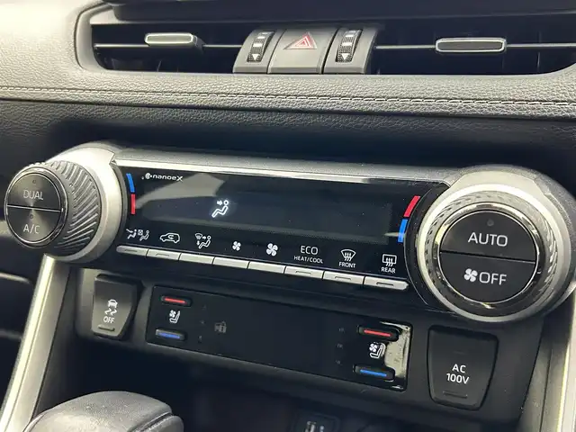 トヨタ ＲＡＶ４ ハイブリッドG 宮城県 2023(令5)年 4.8万km アティチュードブラックマイカ 純正１０．５インチナビ/（AM/FM/BT/USB/Apple Car Play)/レーダークルーズコントロール/TSS/アラウンドビューモニター/パワーバックドア/前後ドライブレコーダー/（TZ-DR210）/前席シートヒーター/前席シートエアコン/D席パワーシート/ETC2.0/前後コーナーセンサー/フルセグTV/LEDヘッドライト/オートマチックハイビーム/純正フロアマット/純正１８インチアルミホイール