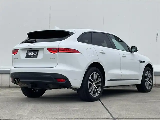 ジャガー Ｆペース R－スポーツ 東京都 2018(平30)年 3.8万km フジホワイト 4WD/ディーゼル車/メーカーナビ/フルセグTV/ハーフレザーシート/シートヒーター/前席パワーシート/ACC/BSM/レーンキープ/社外360°ドラレコ/ETC2.0/パワーバックドア/ステアリングヒーター/社外ヒッチメンバー/スマートキー