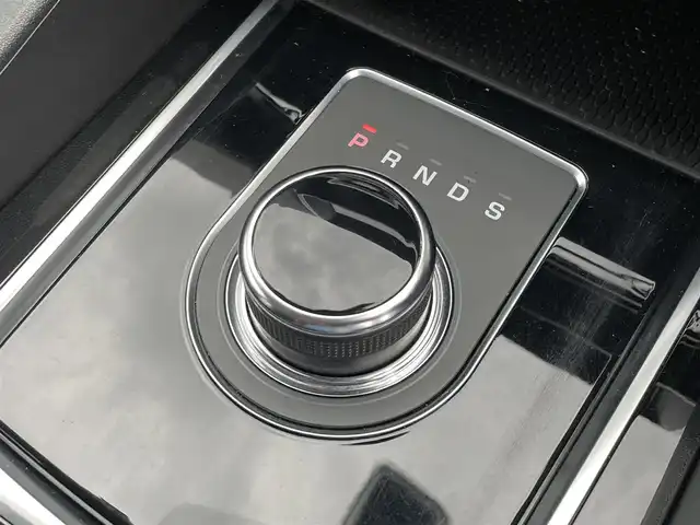 ジャガー Ｆペース R－スポーツ 東京都 2018(平30)年 3.8万km フジホワイト 4WD/ディーゼル車/メーカーナビ/フルセグTV/ハーフレザーシート/シートヒーター/前席パワーシート/ACC/BSM/レーンキープ/社外360°ドラレコ/ETC2.0/パワーバックドア/ステアリングヒーター/社外ヒッチメンバー/スマートキー