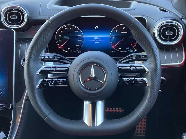 メルセデス・ベンツ Ｍ・ベンツ ＧＬＣ２２０ d 4マチック ドライバーズPKG 千葉県 2024(令6)年 0.7万km 黒 ワンオーナー/純正11.9インチナビ/(フルセグTV/BT)/全周囲カメラ/ヘッドアップディスプレイ/ブルメスターサウンド/レーンキープアシスト/ステアリングアシスト/メモリー付きパワーシート/電動リアゲート/衝突被害軽減システム/車線逸脱警報/レーダークルーズコントロール/サンルーフ/レザーシート/横滑り防止装置/ETC/純正ドライブレコーダー/アイドリングストップ/LEDヘッドライト/フォグランプ/オートライト/ウィンカーミラー/電動格納ミラー/純正20インチAW/シートヒーター/シートリフター/ステアリングヒーター/プッシュスタート/スマートキー/フロアマット/スペアキー/取扱説明書/保証書