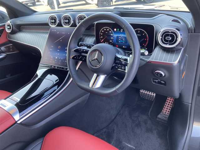 メルセデス・ベンツ Ｍ・ベンツ ＧＬＣ２２０ d 4マチック ドライバーズPKG 千葉県 2024(令6)年 0.7万km 黒 ワンオーナー/純正11.9インチナビ/(フルセグTV/BT)/全周囲カメラ/ヘッドアップディスプレイ/ブルメスターサウンド/レーンキープアシスト/ステアリングアシスト/メモリー付きパワーシート/電動リアゲート/衝突被害軽減システム/車線逸脱警報/レーダークルーズコントロール/サンルーフ/レザーシート/横滑り防止装置/ETC/純正ドライブレコーダー/アイドリングストップ/LEDヘッドライト/フォグランプ/オートライト/ウィンカーミラー/電動格納ミラー/純正20インチAW/シートヒーター/シートリフター/ステアリングヒーター/プッシュスタート/スマートキー/フロアマット/スペアキー/取扱説明書/保証書
