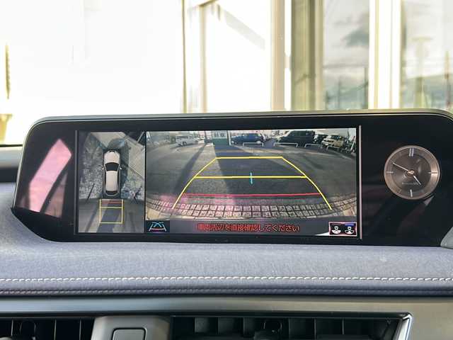 レクサス ＵＸ 250h アーバンエレガンス 静岡県 2021(令3)年 5.5万km ソニックチタニウム 安全機能/・プリクラッシュセーフティ/・レーダークルーズコントロール/・ブラインドスポットモニター/・レーンキープアシスト/純正メーカーナビ/・フルセグTV/・CD/DVD/Bluetooth/ラジオ/主要装備/・全方位カメラ/・パワーバックドア/・パワーシート/・シートヒーター/・ステアリングヒーター/・ビルトインETC/・純正ドラレコ/・レザーシート/・ルーフレール/・パドルシフト/・オートライト/・オートハイビーム/・ステアリングリモコン/・オートホールド