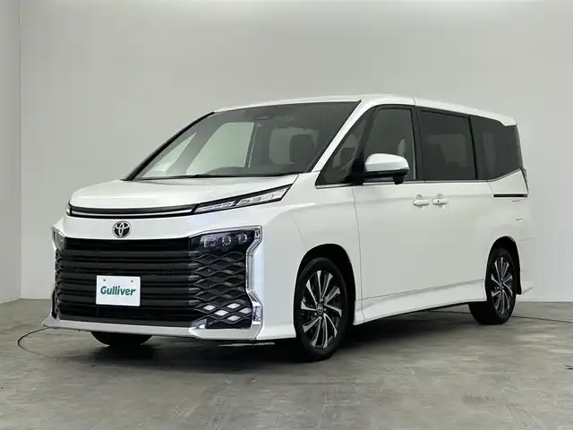 トヨタ ヴォクシー S－Z 群馬県 2024(令6)年 1.7万km ホワイトパールクリスタルシャイン 純正１０．５インチナビ　バックカメラ　レーダークルーズコントロール　レーンキープアシスト　プリクラッシュセーフティ　シートヒーター　ドライブレコーダー　ＥＴＣ２．０　両側パワースライドドア　禁煙車