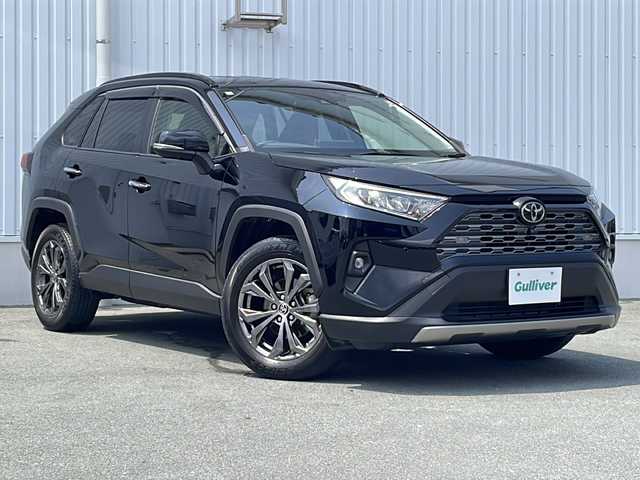 トヨタ ＲＡＶ４ G 三重県 2022(令4)年 3.7万km アティチュードブラックマイカ 純正ナビ/全周囲カメラ/シートエアコン/ベンチレーション/ハンドルヒーター/パワーシート/メモリシート/後席USB給電ポート/電動リヤゲート/ビルトインETC/純正アルミホイール/LEDヘッドライト/フォグライト/衝突軽減ブレーキ/車線抑制/先行車発進お知らせ/標識認識/BSM/電動格納ミラー/禁煙車