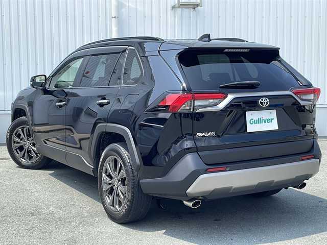 トヨタ ＲＡＶ４ G 三重県 2022(令4)年 3.7万km アティチュードブラックマイカ 純正ナビ/全周囲カメラ/シートエアコン/ベンチレーション/ハンドルヒーター/パワーシート/メモリシート/後席USB給電ポート/電動リヤゲート/ビルトインETC/純正アルミホイール/LEDヘッドライト/フォグライト/衝突軽減ブレーキ/車線抑制/先行車発進お知らせ/標識認識/BSM/電動格納ミラー/禁煙車
