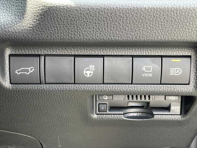 トヨタ ＲＡＶ４ G 三重県 2022(令4)年 3.7万km アティチュードブラックマイカ 純正ナビ/全周囲カメラ/シートエアコン/ベンチレーション/ハンドルヒーター/パワーシート/メモリシート/後席USB給電ポート/電動リヤゲート/ビルトインETC/純正アルミホイール/LEDヘッドライト/フォグライト/衝突軽減ブレーキ/車線抑制/先行車発進お知らせ/標識認識/BSM/電動格納ミラー/禁煙車