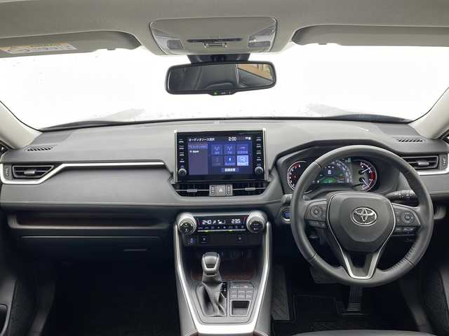 トヨタ ＲＡＶ４ G 千葉県 2022(令4)年 3.7万km アティチュードブラックマイカ 衝突軽減ブレーキ/レーンキープアシスト　/レーダークルーズコントロール　/前後コーナーセンサー/全方位カメラ/ブラインドスポットモニター/オートライトハイビーム　/LEDヘッドライト/電動リアゲート　/ステアリングヒーター/シートヒーター/エアシート/レザーシート/パワーシート　/シートメモリ/純正ディスプレイオーディオ/　BT/FM/AM/Miracast/ステアリングスイッチ/純正ビルトインETC/純正アルミホイール/純正フロアマット/純正ドアバイザー/スペアキー/スマートキー