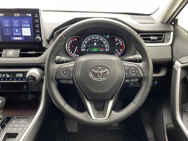 トヨタ ＲＡＶ４ G 千葉県 2022(令4)年 3.7万km アティチュードブラックマイカ 衝突軽減ブレーキ/レーンキープアシスト　/レーダークルーズコントロール　/前後コーナーセンサー/全方位カメラ/ブラインドスポットモニター/オートライトハイビーム　/LEDヘッドライト/電動リアゲート　/ステアリングヒーター/シートヒーター/エアシート/レザーシート/パワーシート　/シートメモリ/純正ディスプレイオーディオ/　BT/FM/AM/Miracast/ステアリングスイッチ/純正ビルトインETC/純正アルミホイール/純正フロアマット/純正ドアバイザー/スペアキー/スマートキー