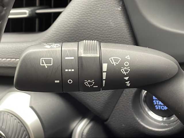 トヨタ ＲＡＶ４ G 千葉県 2022(令4)年 3.7万km アティチュードブラックマイカ 衝突軽減ブレーキ/レーンキープアシスト　/レーダークルーズコントロール　/前後コーナーセンサー/全方位カメラ/ブラインドスポットモニター/オートライトハイビーム　/LEDヘッドライト/電動リアゲート　/ステアリングヒーター/シートヒーター/エアシート/レザーシート/パワーシート　/シートメモリ/純正ディスプレイオーディオ/　BT/FM/AM/Miracast/ステアリングスイッチ/純正ビルトインETC/純正アルミホイール/純正フロアマット/純正ドアバイザー/スペアキー/スマートキー