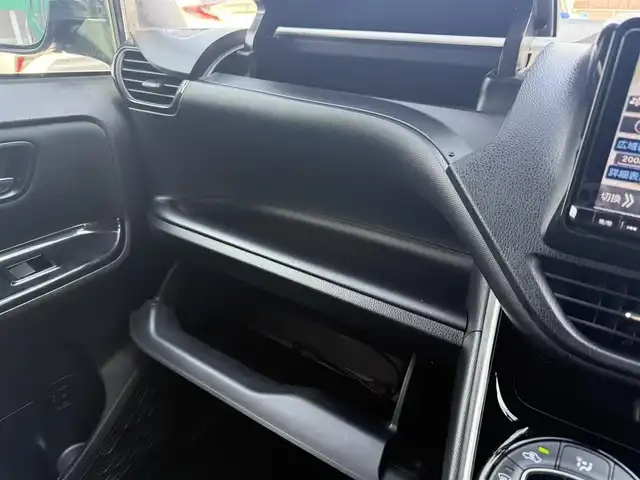 トヨタ ヴォクシー ZS 煌Ⅱ 千葉県 2020(令2)年 6.5万km ブラック ALPINE製メモリナビ（Bluetooth/CD/DVD/AM/FM)/フルセグ/ALPINE製フリップダウンモニター/バックカメラ/ETC2.0/両側パワースライドドア/クルーズコントロール/衝突軽減ブレーキ/横滑り防止装置/レーンキープアシスト/コーナーセンサー/オートマチックハイビーム