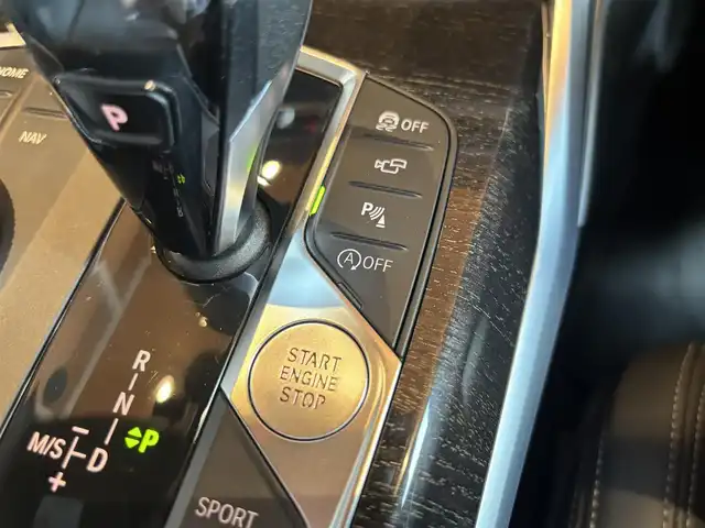 ＢＭＷ ３２０ｄ xDrive Mスポーツ 宮城県 2019(令1)年 5万km 白 ハイラインパッケージ/コンフォートパッケージ/アクティブクルーズコントロール/レーンキープアシスト/レーンチェンジウォーニング/iDriveナビゲーションシステム/全方位カメラ/ブラックレザーシート/メモリ機能付きパワーシート/シートヒーター/LEDヘッドライト/オートマチックハイビーム/コンフォートアクセス/パワートランク/置くだけ充電/前後ドライブレコーダー/純正18インチAW