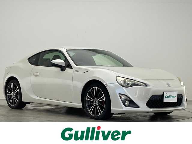トヨタ ８６ GT 滋賀県 2013(平25)年 7.8万km サテンホワイトパール メモリーナビ/・Bluetooth/CD/DVD/ワンセグ/スマートキー/キセノンライト/純正１７AW/プッシュスタート/ETC/パドルシフト/オートエアコン/ABS