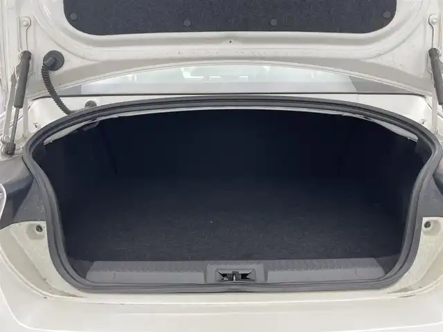 トヨタ ８６ GT 滋賀県 2013(平25)年 7.8万km サテンホワイトパール メモリーナビ/・Bluetooth/CD/DVD/ワンセグ/スマートキー/キセノンライト/純正１７AW/プッシュスタート/ETC/パドルシフト/オートエアコン/ABS