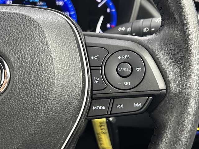 トヨタ カローラ クロス ハイブリッド Z 大阪府 2022(令4)年 1.5万km パール 純正9インチナビ/・Bluetooth/・フルセグTV/・ラジオ/・USB接続/トヨタセーフティセンス/・プリクラッシュセーフティー/・レーンディパーチャーアラート/・ブラインドスポットモニター/・レーダークルーズコントロール/・オートマチックハイビーム/パノラマミックビューモニター/バックカメラ/パワーバックドア/オートホールド/ルーフレール/前席シートヒーター/ビルトインETC