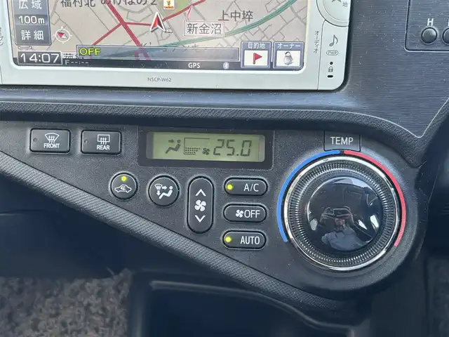 トヨタ アクア G 宮城県 2012(平24)年 14.7万km シルバーM 登録時走行距離　１４６３３１ｋｍ