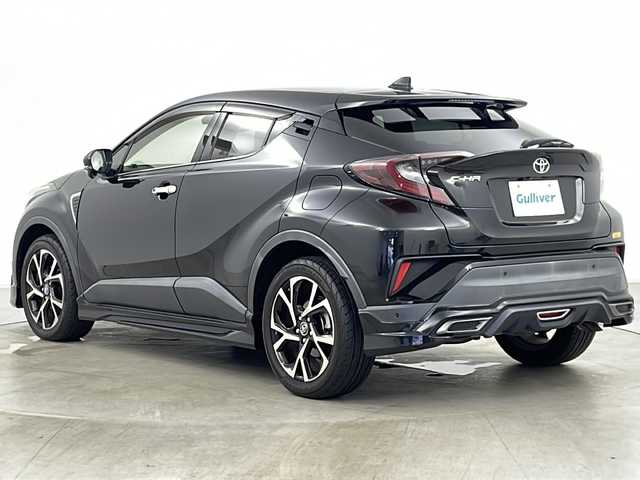 トヨタ Ｃ－ＨＲ G－T 道央・札幌 2016(平28)年 2.3万km ブラックマイカ ・4WD/・純正ナビ&CD&DVD&BT&TV/・バックカメラ/・セーフティセンスP/　プリクラッシュセーフティー/　レーンディパーチャーアシスト/　アダプティブクルーズコントロール/　オートマチックハイビーム/・ブラインドスポットモニター/・モデリスタエアロ/・前席シートヒーター/・ドライブレコーダー/・革巻ステアリング/・ステアリングリモコン/・電動パーキングブレーキ/・自動防眩ミラー/・トノカバー/・純正フロアマット/・純正ドアバイザー/・LEDヘッドライト/・フォグランプ/・オートライト