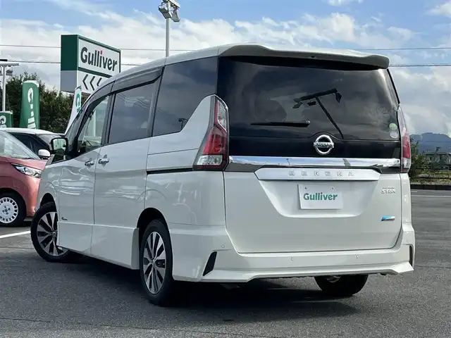 日産 セレナ ハイウェイスター 奈良県 2017(平29)年 7.6万km ブリリアントホワイトパール プッシュスタート/純正ディーラーナビ/フルセグテレビ/アラウンドビューモニター/Bluetooth/iPod/USB/CD再生/ETC/前後コーナーセンサー/クルーズコントロール/エマージェンシーブレーキ/踏み間違い防止アシスト/アイドリングストップ/両側パワースライドドア/純正アルミホイール/スマートキー