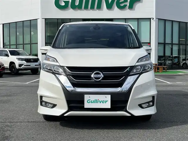 日産 セレナ ハイウェイスター 奈良県 2017(平29)年 7.6万km ブリリアントホワイトパール プッシュスタート/純正ディーラーナビ/フルセグテレビ/アラウンドビューモニター/Bluetooth/iPod/USB/CD再生/ETC/前後コーナーセンサー/クルーズコントロール/エマージェンシーブレーキ/踏み間違い防止アシスト/アイドリングストップ/両側パワースライドドア/純正アルミホイール/スマートキー