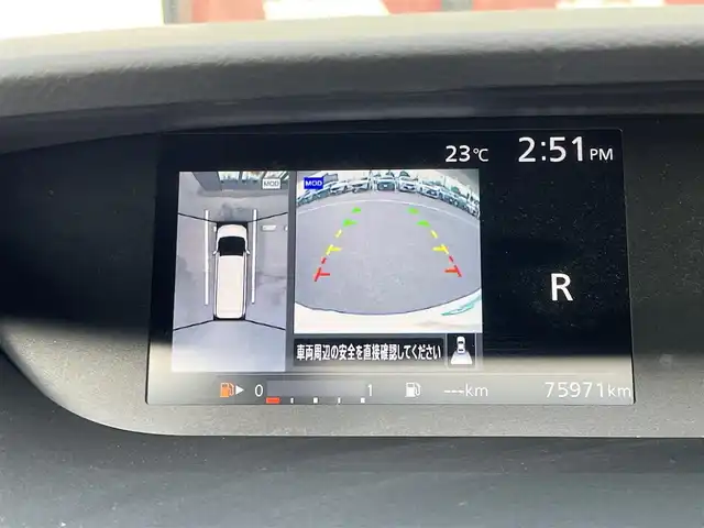 日産 セレナ ハイウェイスター 奈良県 2017(平29)年 7.6万km ブリリアントホワイトパール プッシュスタート/純正ディーラーナビ/フルセグテレビ/アラウンドビューモニター/Bluetooth/iPod/USB/CD再生/ETC/前後コーナーセンサー/クルーズコントロール/エマージェンシーブレーキ/踏み間違い防止アシスト/アイドリングストップ/両側パワースライドドア/純正アルミホイール/スマートキー