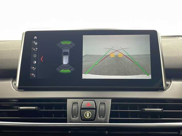 ＢＭＷ ２２５ＸＥ アイパフォーマンス アクティブツアラー Mスポーツ 秋田県 2019(平31)年 2.7万km アルピンホワイトⅢ 4WD/純正HDDナビ/　(AM/FM/Bluetooth/USB)/バックカメラ/アダプティブクルーズコントロール/レザーシート/前席パワーシート/前席シートヒーター/パワーバックドア/ヘッドアップディスプレイ/社外フロアマット/オートライト/オートハイビーム/スマートキー/スペアキー/ETC/取扱説明書/保証書