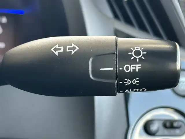 ホンダ ＣＲ－Ｚ αブラックレーベル 茨城県 2012(平24)年 7.1万km プレミアムホワイトパール ディスプレイオーディオ（Bluetooth）/バックカメラ/クルーズコントロール/ETC/モデューロアルミホイール/6MT/横滑り防止装置/ABS/オートライト/パワーステアリング/Wエアバッグ/純正フロアマット/コンフォートビューパッケージ/マルチインフォメーションディスプレイ