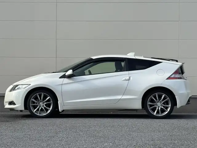 ホンダ ＣＲ－Ｚ αブラックレーベル 茨城県 2012(平24)年 7.1万km プレミアムホワイトパール ディスプレイオーディオ（Bluetooth）/バックカメラ/クルーズコントロール/ETC/モデューロアルミホイール/6MT/横滑り防止装置/ABS/オートライト/パワーステアリング/Wエアバッグ/純正フロアマット/コンフォートビューパッケージ/マルチインフォメーションディスプレイ