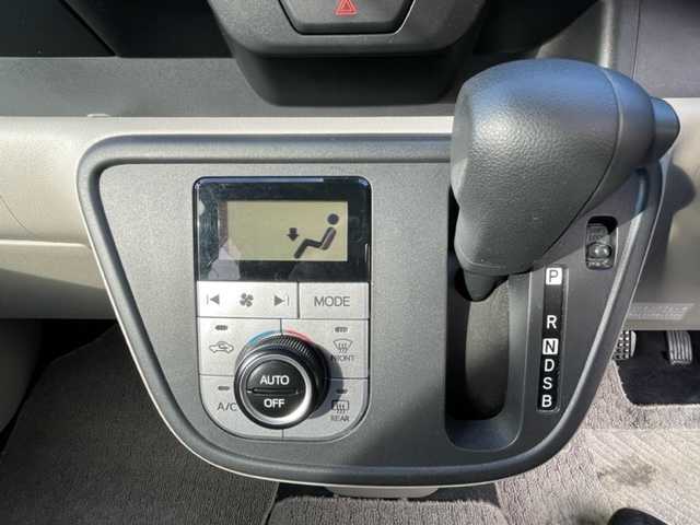 トヨタ パッソ X Lパッケージ S 青森県 2018(平30)年 4.7万km ディープブルークリスタルマイカ 純正オーディオ/寒冷地仕様/４WD/衝突軽減システム/スペアキー/シートヒーター/プッシュスタート/冬タイヤ積込み（2022年製）/ステアリングスイッチ/横滑り防止/アイドリング/ライトレベライザー