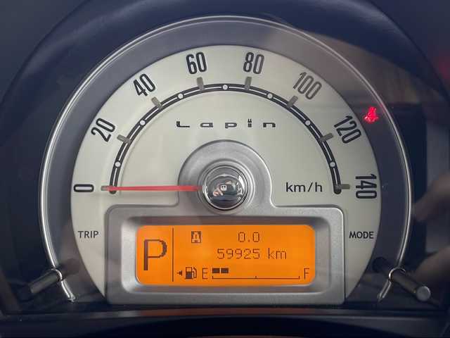 スズキ ラパン X 秋田県 2013(平25)年 6万km マルーンブラウンパール 4WD/ABS/盗難防止装置/D席シートヒーター/電動格納ミラー/ウィンカーミラー/純正オーディオ/ヘッドライトレベライザー/純正アルミホイール/純正フロアマット/サイドバイザー