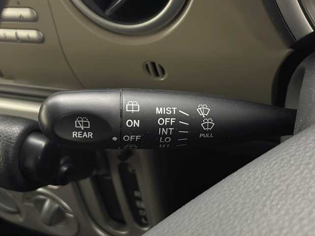 スズキ ラパン X 秋田県 2013(平25)年 6万km マルーンブラウンパール 4WD/ABS/盗難防止装置/D席シートヒーター/電動格納ミラー/ウィンカーミラー/純正オーディオ/ヘッドライトレベライザー/純正アルミホイール/純正フロアマット/サイドバイザー