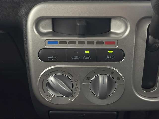 スズキ ラパン X 秋田県 2013(平25)年 6万km マルーンブラウンパール 4WD/ABS/盗難防止装置/D席シートヒーター/電動格納ミラー/ウィンカーミラー/純正オーディオ/ヘッドライトレベライザー/純正アルミホイール/純正フロアマット/サイドバイザー