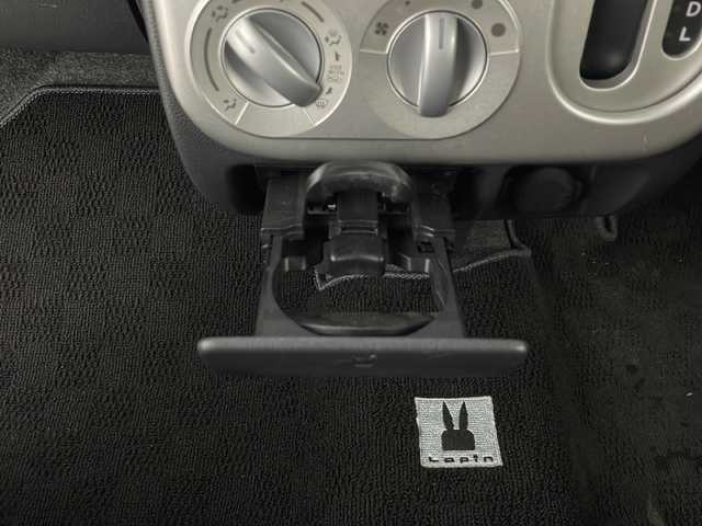 スズキ ラパン X 秋田県 2013(平25)年 6万km マルーンブラウンパール 4WD/ABS/盗難防止装置/D席シートヒーター/電動格納ミラー/ウィンカーミラー/純正オーディオ/ヘッドライトレベライザー/純正アルミホイール/純正フロアマット/サイドバイザー