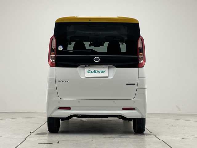 日産 ルークス X 愛知県 2022(令4)年 2万km パールⅡ 純正9型ナビ　SDカードなし/全方位カメラ/ETC2.0/片側パワースライド/オートマチックハイビーム/LEDヘッドライト/ドライブレコーダー/コーナーセンサー/衝突軽減システム/ハンズフリースライドドア/フルセグ/CD DVD/Bluetooth/ステアリングスイッチ/スマートキー/プッシュスタート