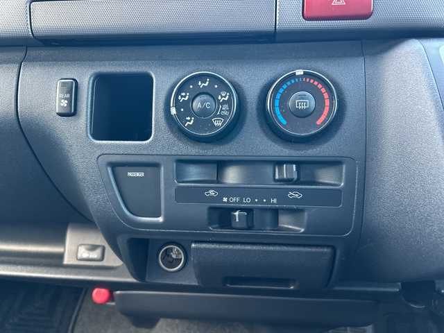 トヨタ ハイエース GL 長崎県 2008(平20)年 3.4万km シルバーマイカM ワンオーナー/社外ETC/CD/片側スライドドア/ハロゲンライト/純正フロアマット/電格ミラー/保証書