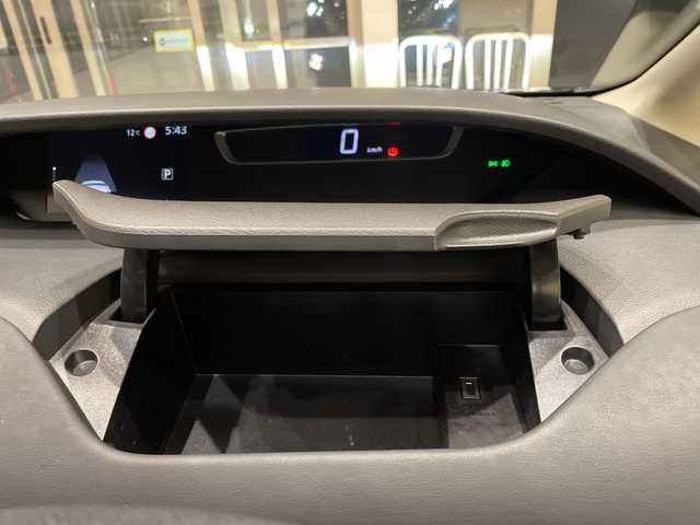 日産 セレナ ハイウェイスターVセレクションⅡ 埼玉県 2019(令1)年 2.8万km ダイヤモンドブラック プロパイロット/エマージェンシーブレーキ/純正9インチナビ/　　CD/DVD/BT/フルセグTV/アラウンドビューモニター/純正フリップダウンモニター/両側パワースライドドア/インテリジェントクルーズコントロール/LEDオートライト/純正16インチAW/インテリジェントルームミラー/プッシュスタート/ETC/禁煙車