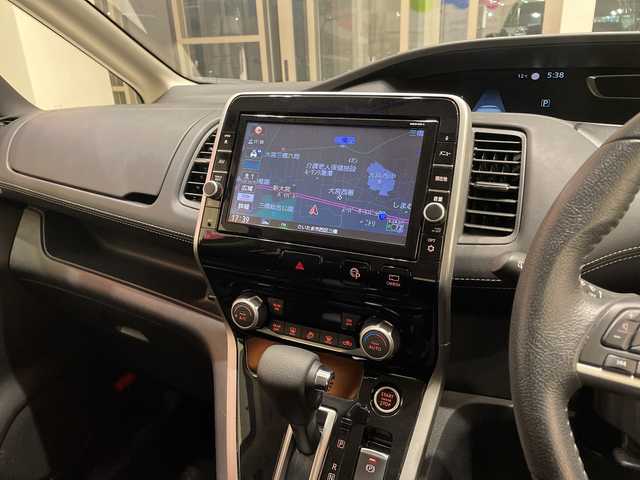 日産 セレナ ハイウェイスターVセレクションⅡ 埼玉県 2019(令1)年 2.8万km ダイヤモンドブラック プロパイロット/エマージェンシーブレーキ/純正9インチナビ/　　CD/DVD/BT/フルセグTV/アラウンドビューモニター/純正フリップダウンモニター/両側パワースライドドア/インテリジェントクルーズコントロール/LEDオートライト/純正16インチAW/インテリジェントルームミラー/プッシュスタート/ETC/禁煙車