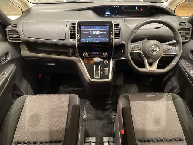 日産 セレナ ハイウェイスターVセレクションⅡ 埼玉県 2019(令1)年 2.8万km ダイヤモンドブラック プロパイロット/エマージェンシーブレーキ/純正9インチナビ/　　CD/DVD/BT/フルセグTV/アラウンドビューモニター/純正フリップダウンモニター/両側パワースライドドア/インテリジェントクルーズコントロール/LEDオートライト/純正16インチAW/インテリジェントルームミラー/プッシュスタート/ETC/禁煙車