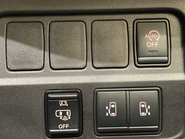 日産 セレナ ハイウェイスターVセレクションⅡ 埼玉県 2019(令1)年 2.8万km ダイヤモンドブラック プロパイロット/エマージェンシーブレーキ/純正9インチナビ/　　CD/DVD/BT/フルセグTV/アラウンドビューモニター/純正フリップダウンモニター/両側パワースライドドア/インテリジェントクルーズコントロール/LEDオートライト/純正16インチAW/インテリジェントルームミラー/プッシュスタート/ETC/禁煙車