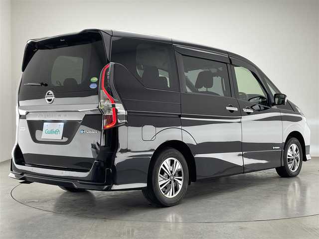 日産 セレナ e－パワー ハイウェイスター V 三重県 2020(令2)年 6.3万km ダイヤモンドブラック パイオニア９型ナビ　アルパイン後席モニター　全方位カメラ　プロパイロット　セーフティパックＢ　パーキングアシスト　シートヒーター　ステアリングヒーター　衝突軽減装置　両側パワスラ　ＬＥＤライト　禁煙車