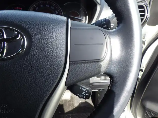 トヨタ エスクァイア Gi 千葉県 2018(平30)年 4.8万km ホワイトパールクリスタルシャイン Toyota Safety Sense/・プリクラッシュセーフティ/・レーンディパーチャーアラート/・オートハイビーム/両側パワースライドドア/純正SDナビ/地デジTV/【DVD/CD再生機能　Bluetooth接続】/バックカメラ/ドライブレコーダー/前席シートヒーター/ETC（2.0）/LEDヘッドライト/純正15インチアルミホイル/サイド/カーテンエアバッグ/スマートキー