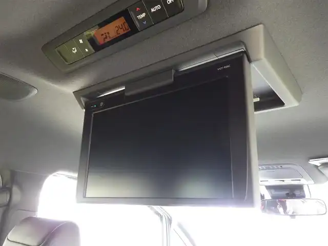トヨタ エスクァイア Gi 千葉県 2018(平30)年 4.8万km ホワイトパールクリスタルシャイン Toyota Safety Sense/・プリクラッシュセーフティ/・レーンディパーチャーアラート/・オートハイビーム/両側パワースライドドア/純正SDナビ/地デジTV/【DVD/CD再生機能　Bluetooth接続】/バックカメラ/ドライブレコーダー/前席シートヒーター/ETC（2.0）/LEDヘッドライト/純正15インチアルミホイル/サイド/カーテンエアバッグ/スマートキー