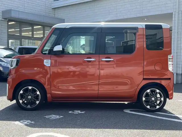 ダイハツ ウェイク G SA 大阪府 2015(平27)年 3.8万km パールホワイトⅢ/トニコオレンジメタリック 2トーン ワンオーナー/社外メモリーナビ・フルセグTV・CD・/　　　DVD・USB・SD・Bluetooth/両側パワースライドドア/運転席シートヒーター/スマートアシスト/スマートキー/フォグランプ/ETC/バックカメラ/4WD・ターボ/電動格納ミラー/アイドリングストップ/LEDオートヘッドライト/純正サイドドアバイザー/純正15インチアルミホイール