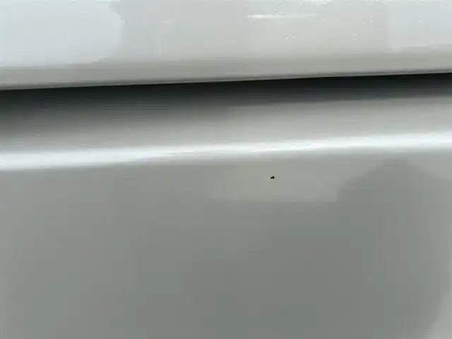 トヨタ ヴォクシー ZS 岡山県 2019(令1)年 5.4万km ホワイトパールクリスタルシャイン 後席モニター　/社外ナビ　/両側パワースライドドア　/WAC　/バックカメラ　/衝突被害軽減システム　/レーンキープアシスト　/横滑り防止装置　/オートマチックハイビーム　/Bluetooth　/クルコン　/MTモード付