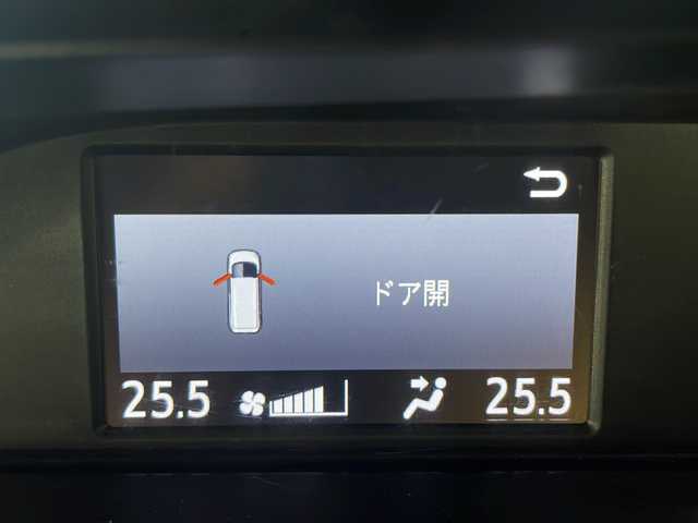 トヨタ ヴォクシー ZS 広島県 2019(令1)年 5.4万km ホワイトパールクリスタルシャイン 後席モニター　/10インチ社外ナビ　カロッツェリア/フルセグTV　CD/DVD　Bluetooth/両側パワースライドドア　/ビルトインETC/WAC　/バックカメラ/ＬＥＤヘッドライト/衝突被害軽減システム　/レーンキープアシスト　/コーナーセンサー/横滑り防止装置　/オートマチックハイビーム　/クルコン　/MTモード付/純正16インチアルミホイール/ドアバイザー