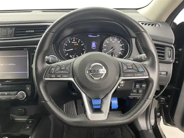 日産 エクストレイル 20X 福井県 2017(平29)年 2.8万km ダイヤモンドブラック パートタイム4WD/サンルーフ/純正9インチナビ/純正フロアマット/LEDオートライト/プロパイロット/アラウンドビューモニター/エマージェンシーブレーキ/ダウンヒルアシストコントロール/デジタルインナーミラー/ミラーヒーター/電子パーキング/オートホールド/クリアランスソナー/パワーバックドア/撥水カプロンシート/電動格納ミラー/本革巻ハンドル/インテリジェントキー/プッシュエンジンスタート