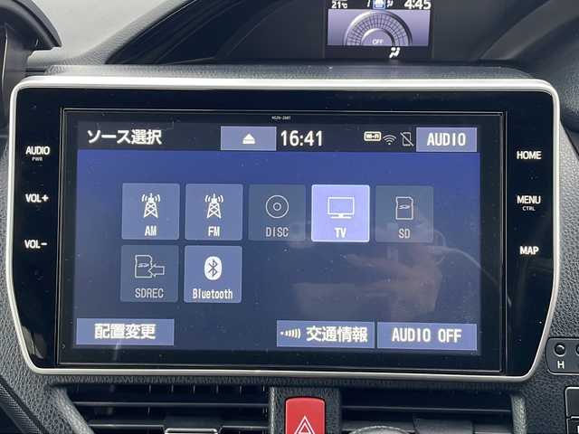 トヨタ ノア Si ダブルバイビーⅡ 三重県 2020(令2)年 4.8万km ホワイトパールクリスタルシャイン 純正10インチナビ/両側パワースライドドア/クルーズコントロール/ビルトイン2.0ETC/社外前後ドライブレコーダー/バックカメラ/ステアリングリモコン/オートライト/LEDヘッドライト/フォグライト/衝突軽減ブレーキ/レーンキープアシスト/先行車発進お知らせ/アイドリングストップ/16インチアルミホイール/スペアキー/電動格納ミラー/禁煙車